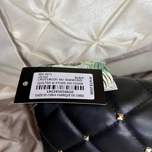 💛💛New Badgley Mischka black purse - Picture 3 of 7